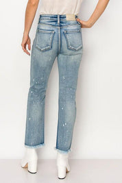 HIGH RISE DISTRESSED STRAIGHT WITH FRAY HEM JEANS