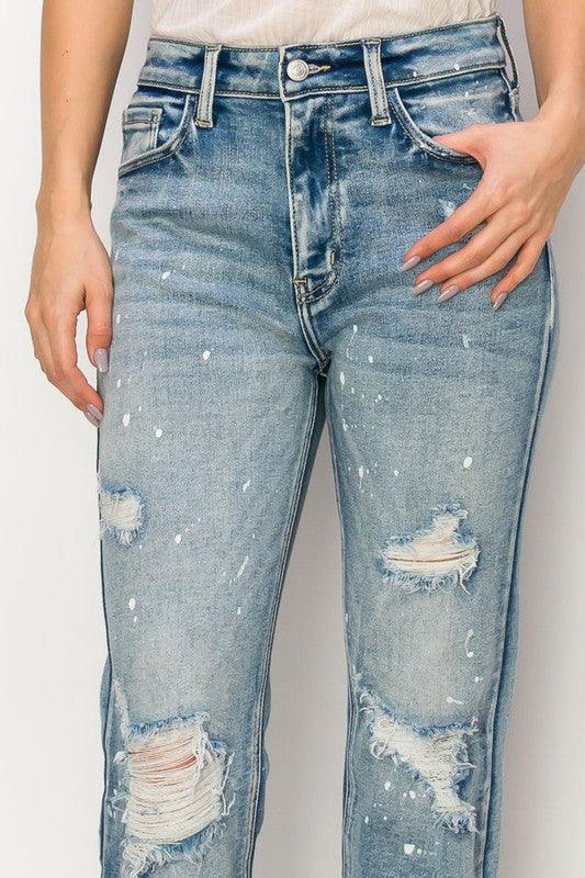 HIGH RISE DISTRESSED STRAIGHT WITH FRAY HEM JEANS