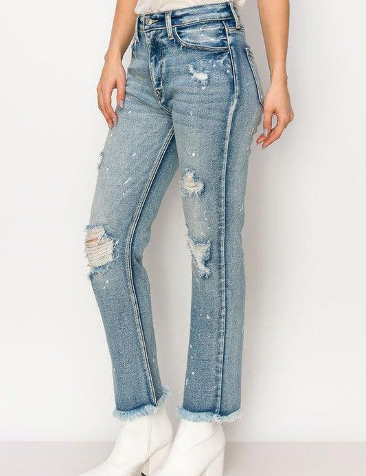 HIGH RISE DISTRESSED STRAIGHT WITH FRAY HEM JEANS