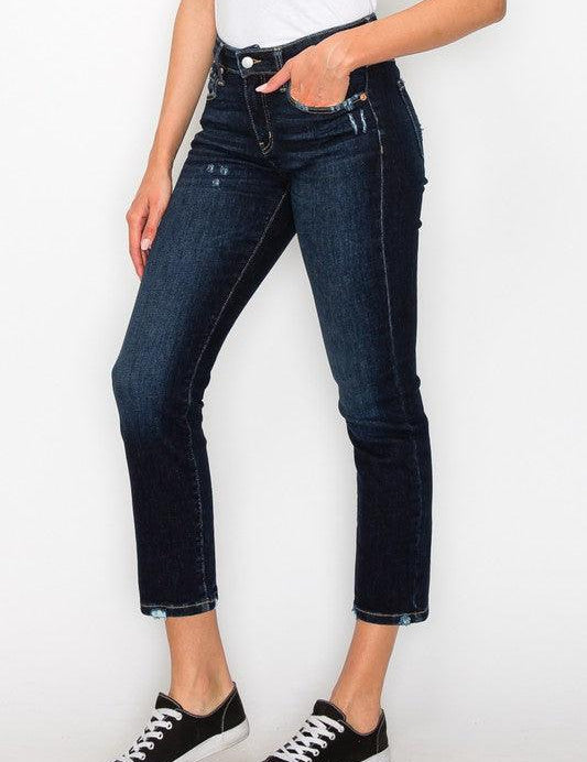 HIGH RISE SKINNY STRAIGHT JEANS