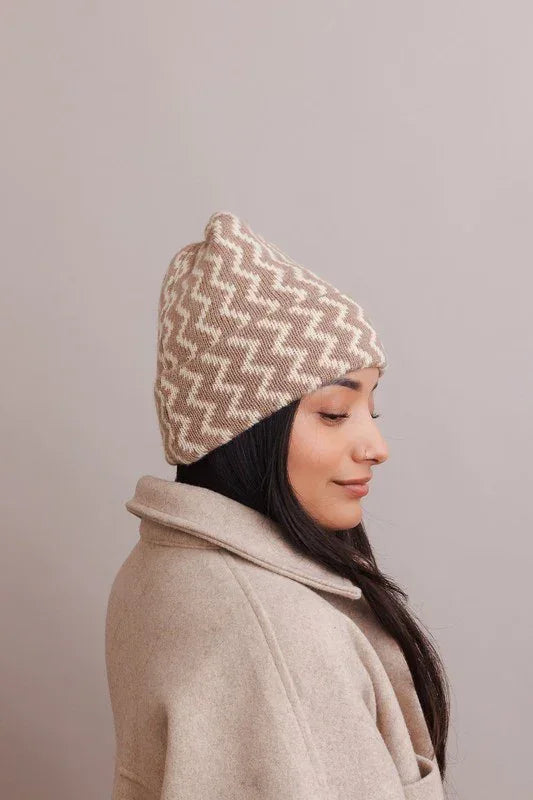 Zigzag Knit Beanie - DAVERRI FASHIONS