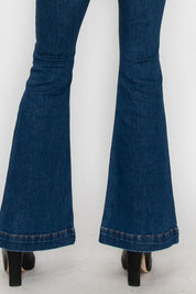 PLUS SIZE - HIGH RISE MODERN FLARE JEANS