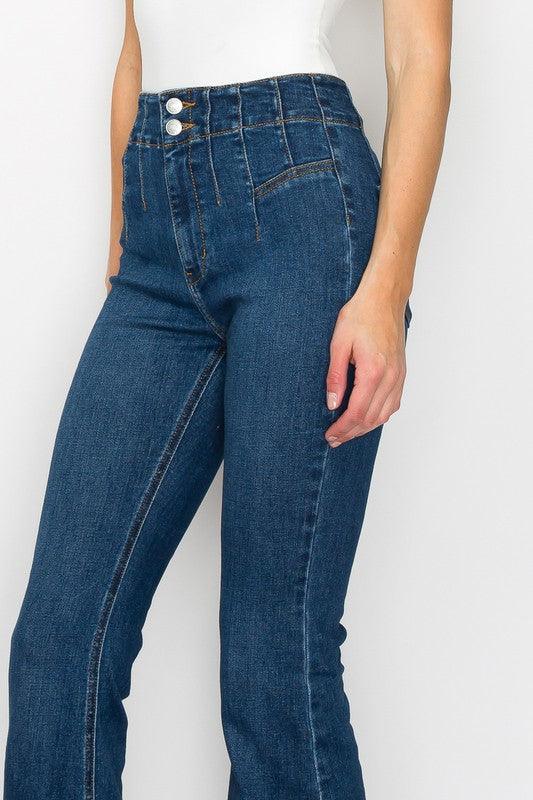 PLUS SIZE - HIGH RISE MODERN FLARE JEANS