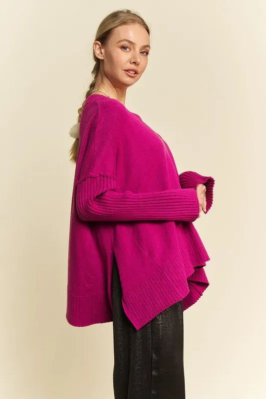 Vibrant fuchsia Davi & Dani ribbed V-neck sweater with asymmetrical hem