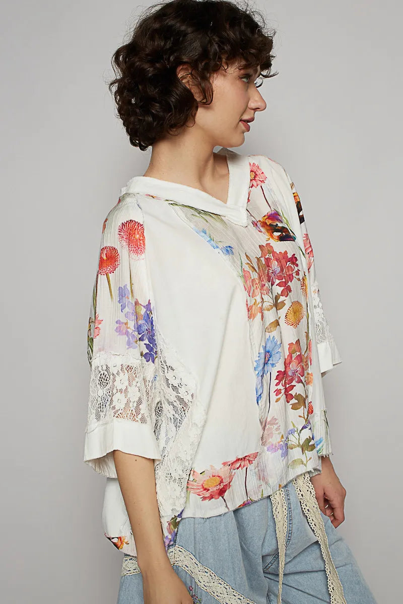 POL Floral V-Neck Raw Edge T-Shirt with Lace Detail T-Shirts
