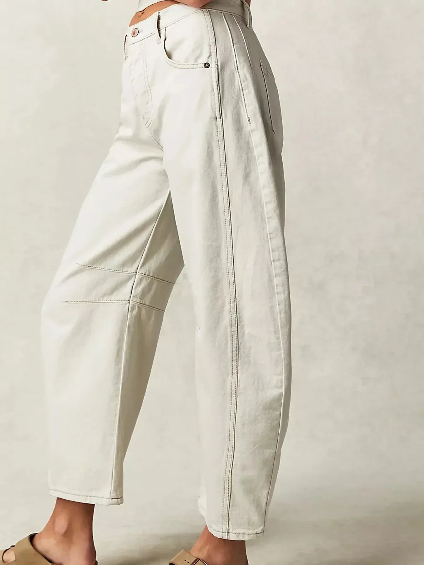 Wide Leg Relaxed Fit Barrel Jeans - DAVERRI FASHIONS