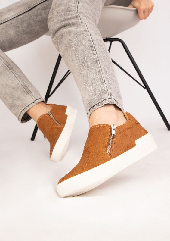 Tan Zion 2 Sneakers | Sneakers Daverri Fashions