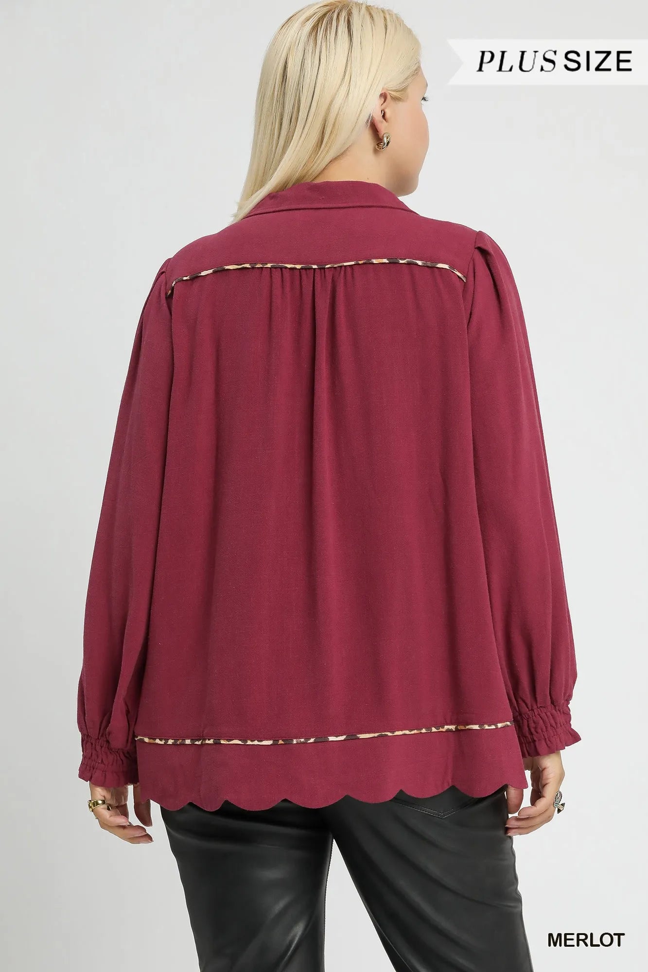 Umgee Full Size Linen Scallop Hem Blouse with Contrast Trim Plus Size | Blouses Daverri Fashions