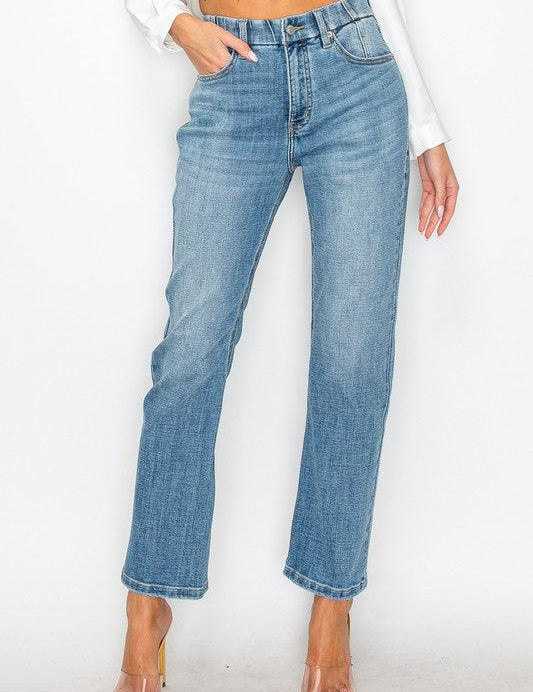 PLUS - TUMMY CONTROL HIGH RISE STRAIGHT JEANS