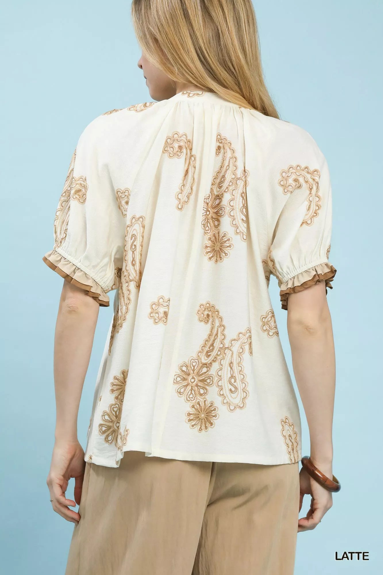 Cream Umgee paisley embroidered short puff sleeve top