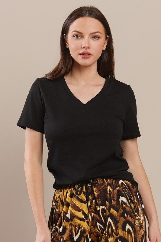 Black Women's Plain V-neck Cotton T-shirt | T-Shirts Daverri Fashions
