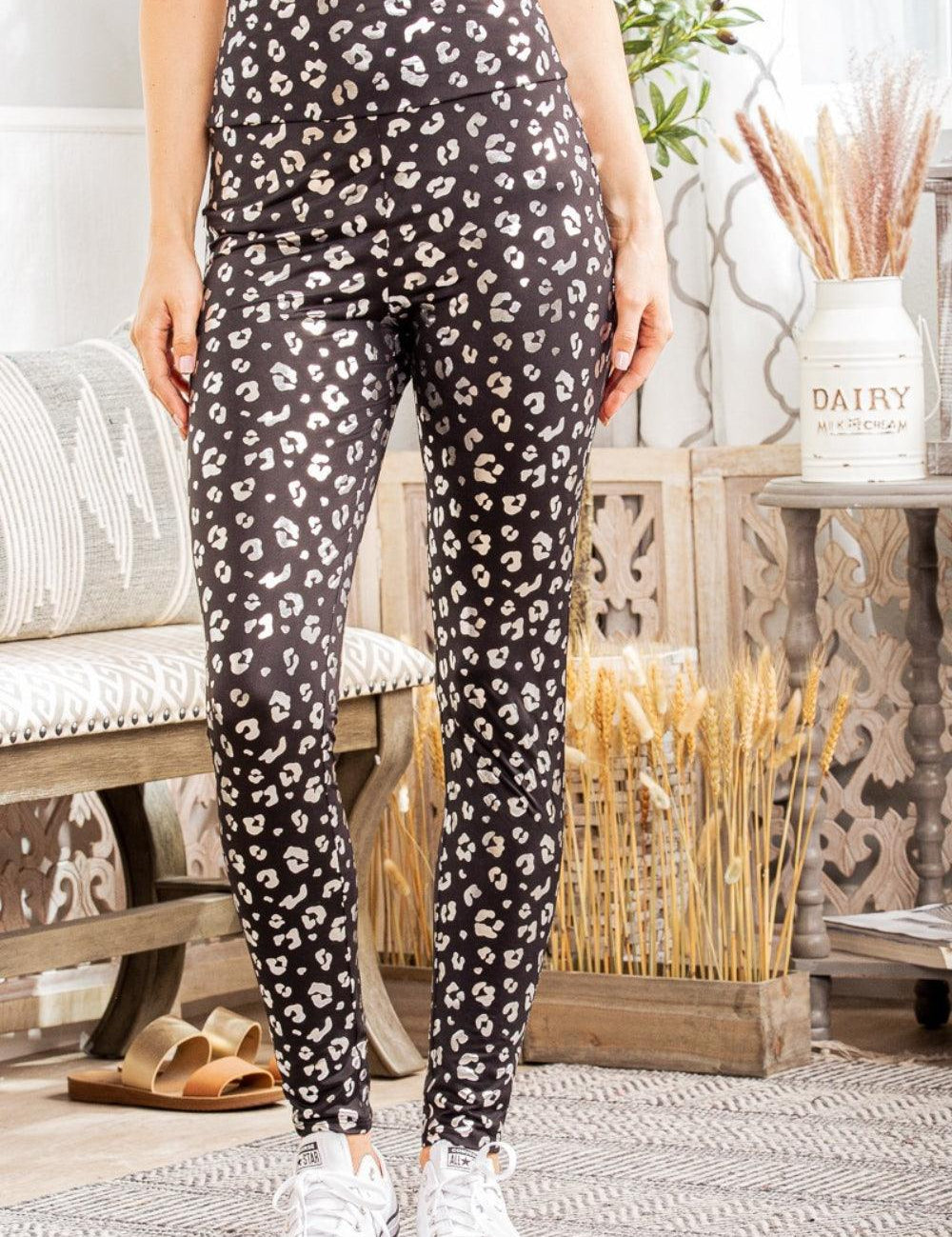 BLACK Heimish Full Size Leopard High Waist Leggings | Daverri Fashions