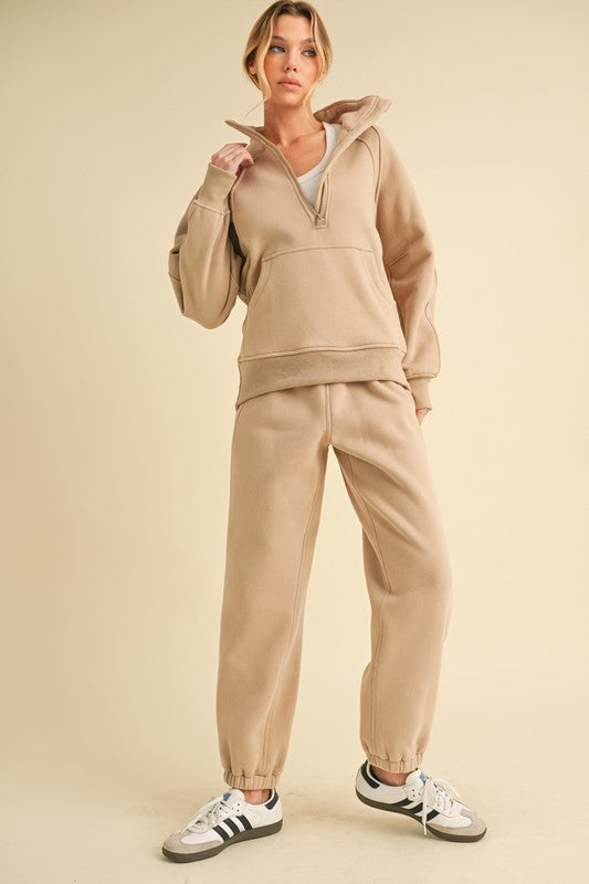 Aemi+Co Rani Jogger Sweatpants Sweatpants