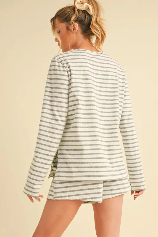 Aemi+Co Drawstring Contrast Striped Shorts