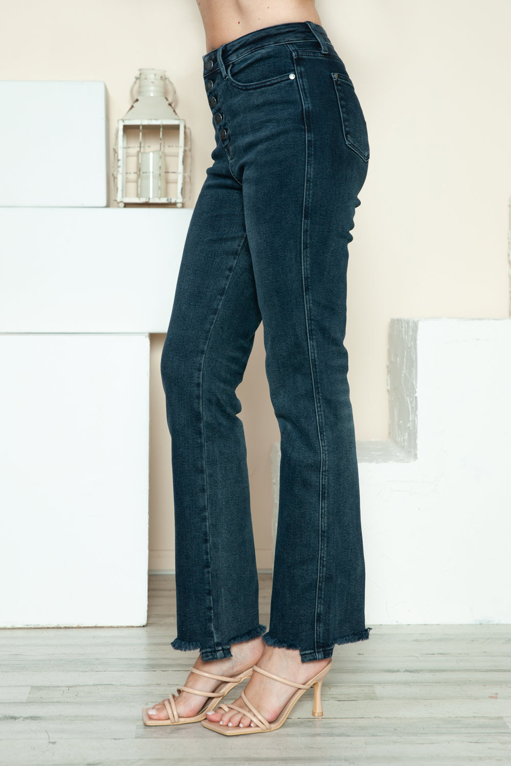 Judy Blue Full Size Button Fly Hem Destroy Straight Jeans | Daverri Fashions