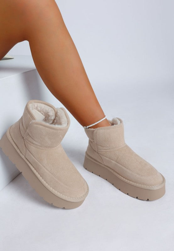 Holias Chunky Heeled Snow Boots | Boots Daverri Fashions