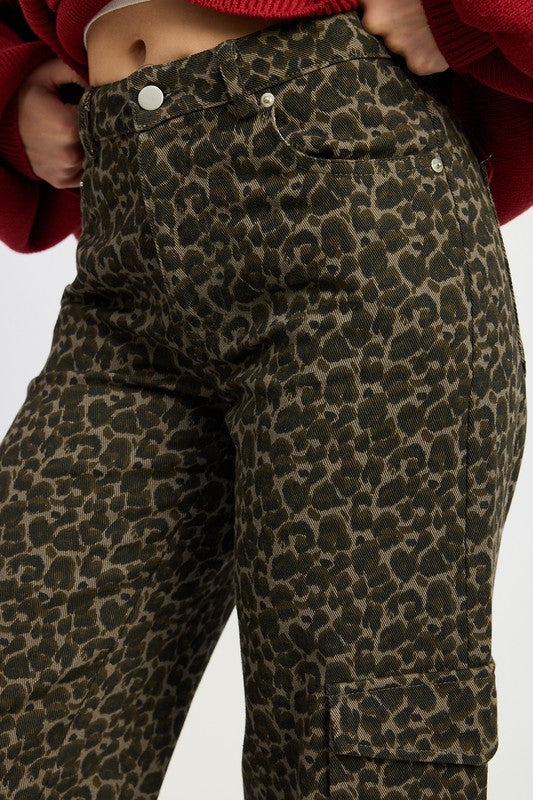 MID RISE WIDE LEG CARGO PANTS | Cargo Pants Daverri Fashions