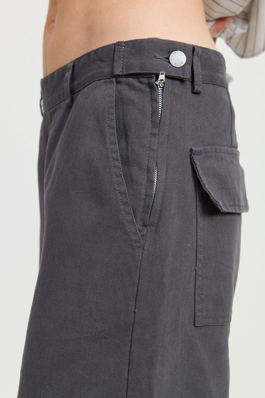 CARGO PANTS WITH POCKET DETAIL | Daverri Fashions