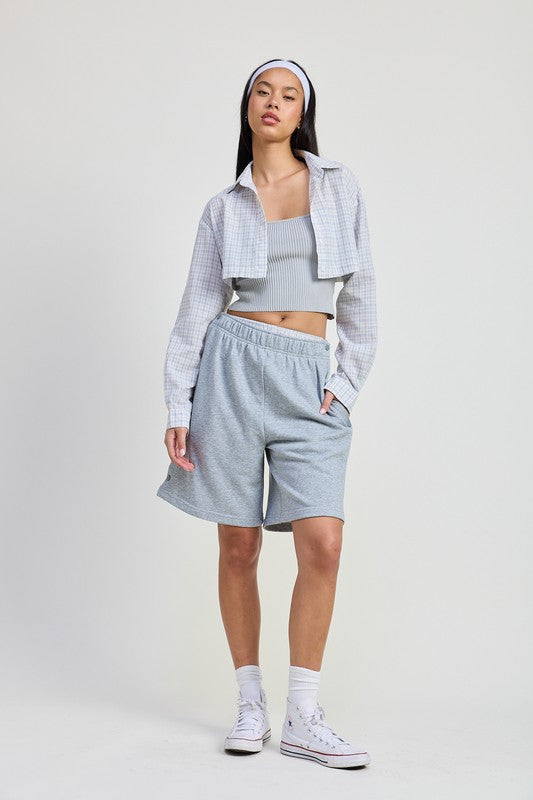 LONG SLEEVE COLLARED BUTTON UP SHIRT