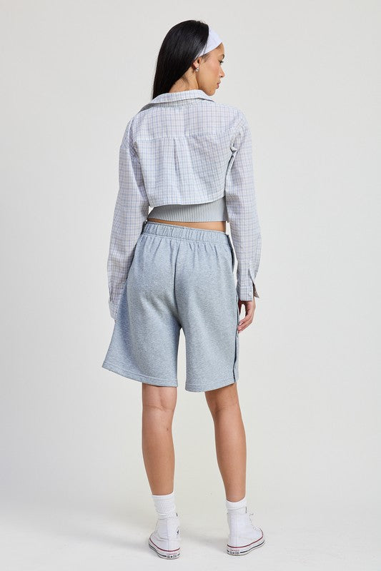 LONG SLEEVE COLLARED BUTTON UP SHIRT