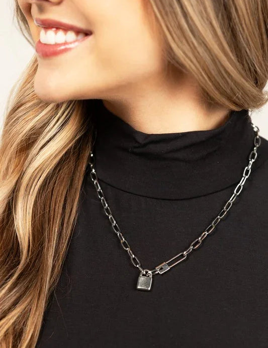 18K stainless steel lock and clip chain necklace with silver square pendant