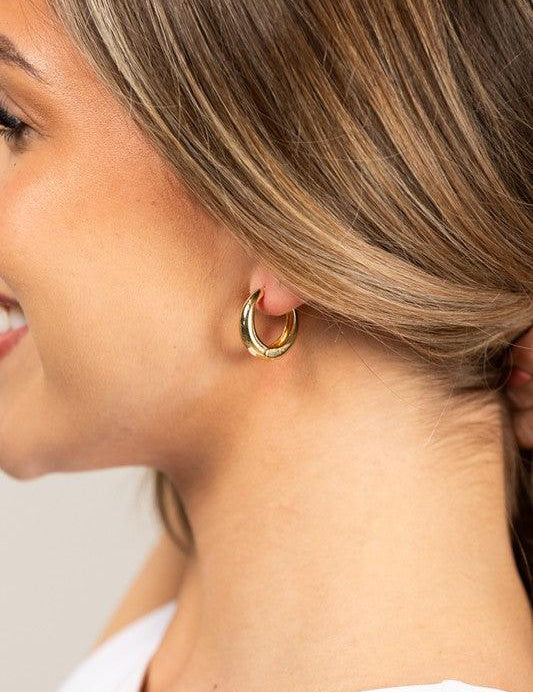 Circle OneSize 14K STAINLESS STEEL EVERYDAY HUGGIE EARRINGS | Daverri Fashions