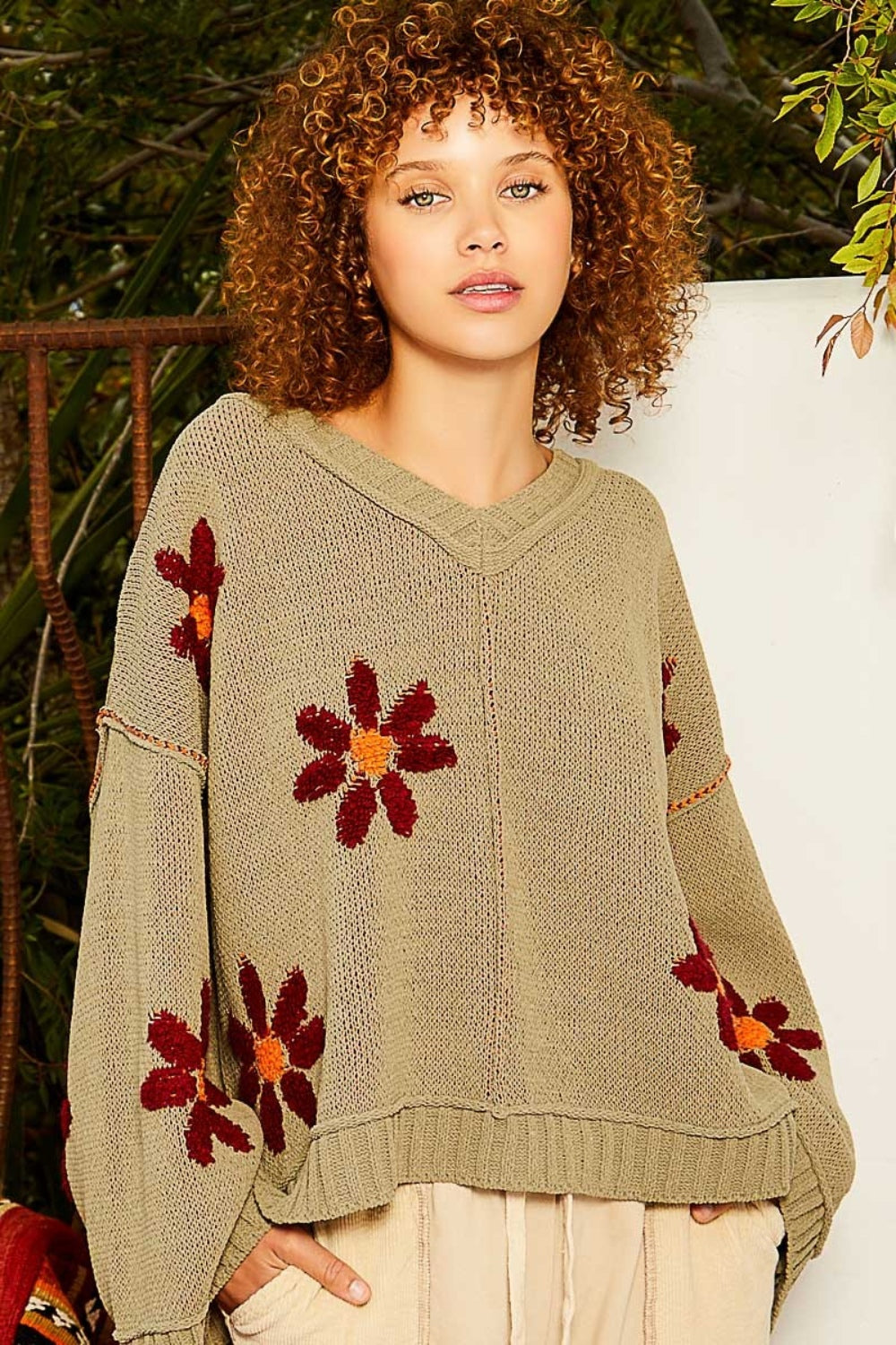 POL V-Neck Floral Pattern Chenille Sweater Olive M