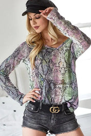 LAVENDER GREEN BiBi Snakeskin Print Low Gauge Hacci V Neck Top | Tops Daverri Fashions