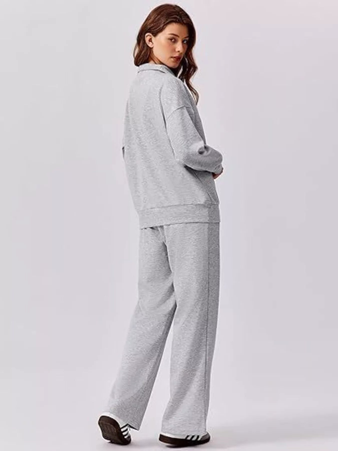 Daverri relaxed fit quarter-zip gray sweatshirt with ribbed cuffs