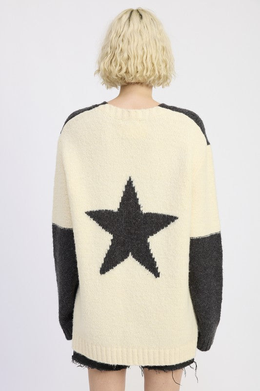 Oversized Sweater with Star Print | Sweaters Daverri Fashions