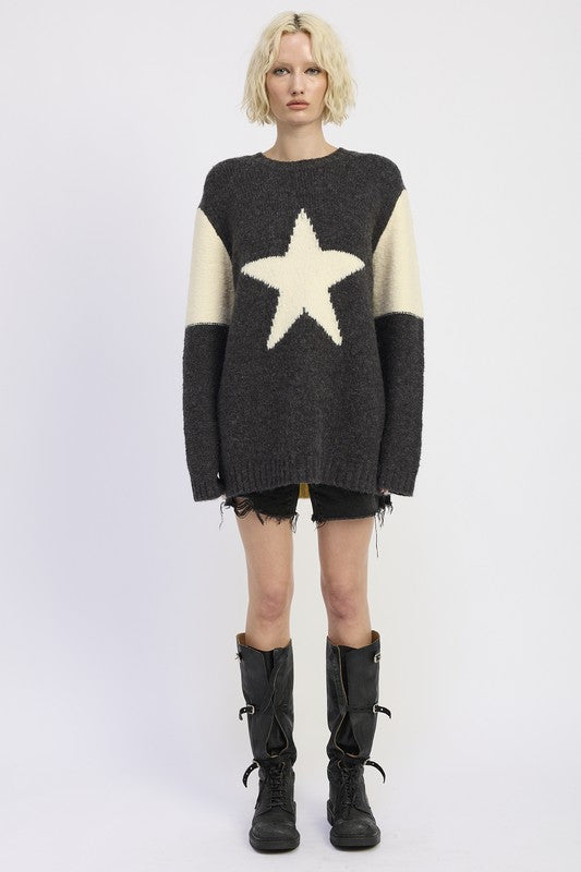 Oversized Sweater with Star Print | Sweaters Daverri Fashions