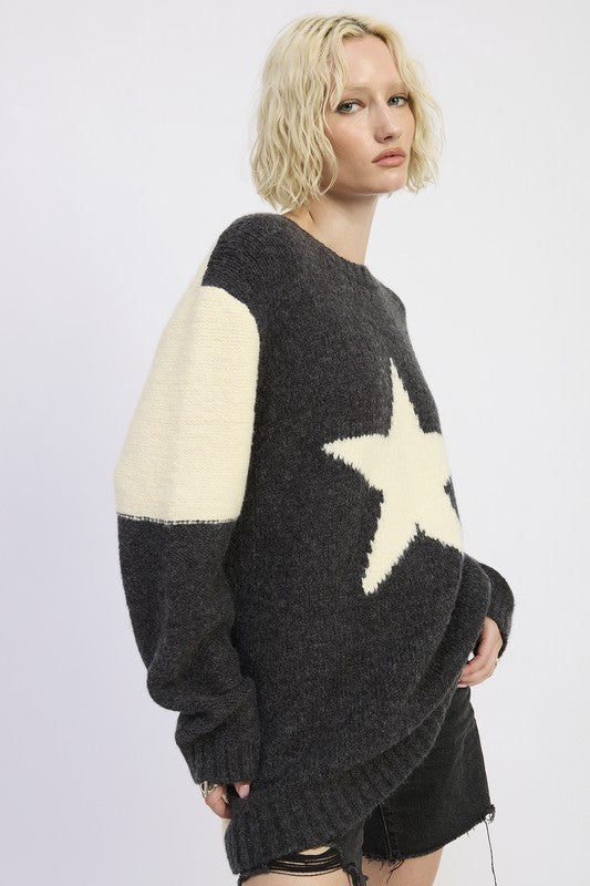 Oversized Sweater with Star Print | Sweaters Daverri Fashions