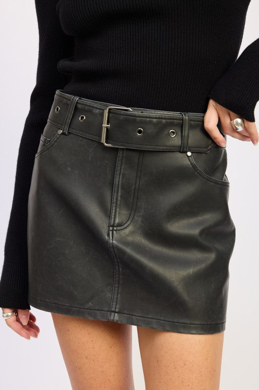 PU SKIRT WITH BELT