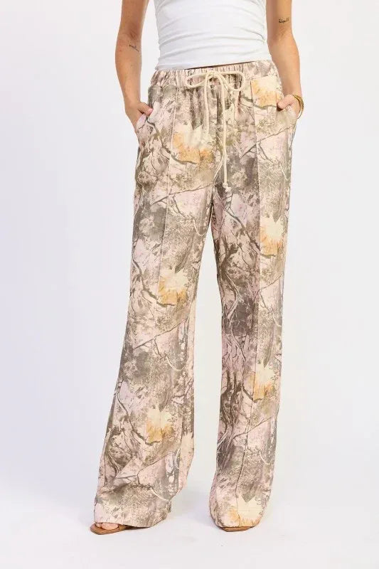 Woodland Camo Sweatpants - DAVERRI FASHIONS