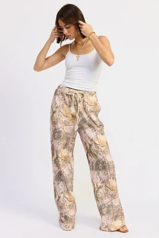 Woodland Camo Sweatpants - DAVERRI FASHIONS