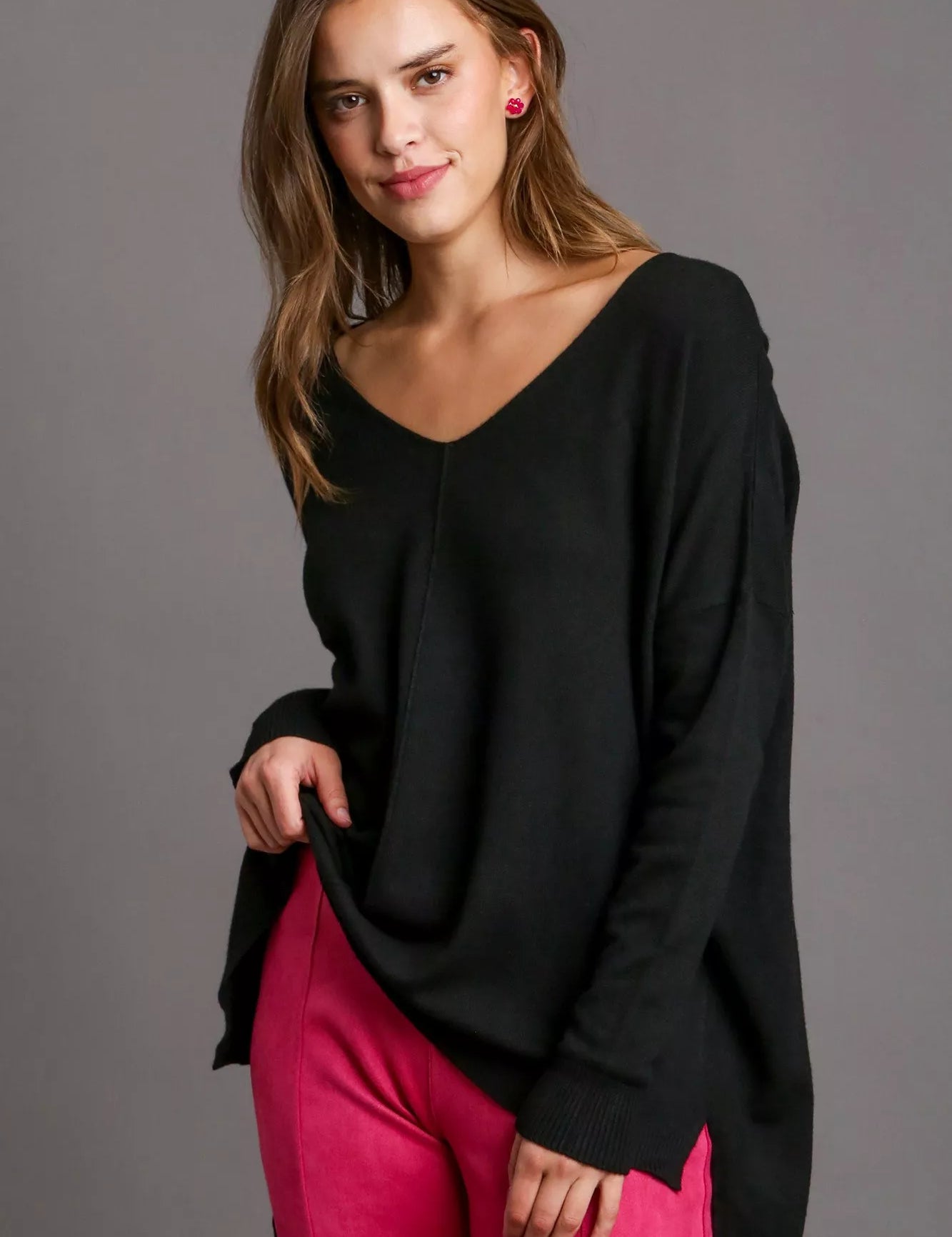 Black Umgee V-Neck High Low Hem Knit Top with Side Slit | Knit Tops Daverri Fashions