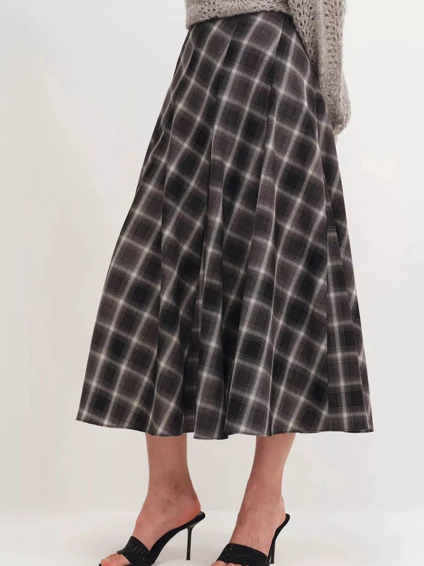Black Plaid Midi Skirt | Skirts Daverri Fashions