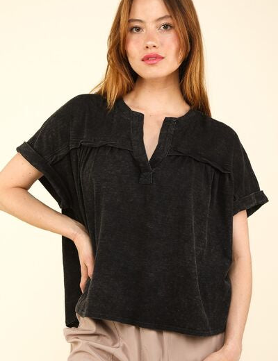 VERY J Nochted Short Sleeve Washed T-Shirt Black