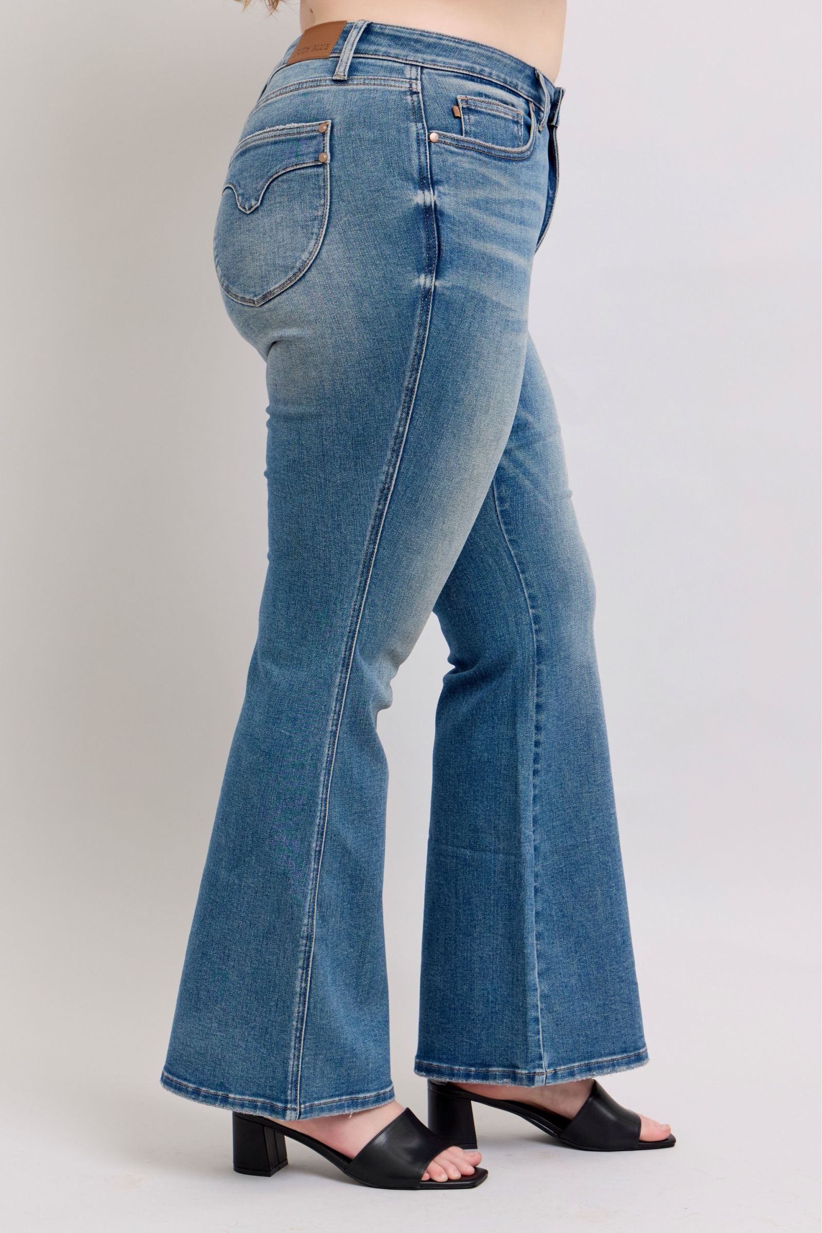 Judy Blue MR Tummy Control Vintage Wash Jeans