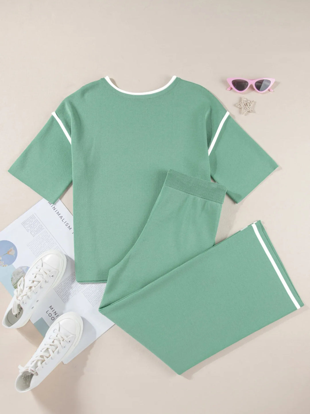 Contrast Trim T-Shirt and Drawstring Pants Set | Loungewear Sets Daverri Fashions