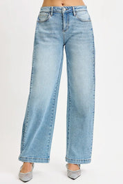 MEDIUM RISEN Mid Rise Wide Barrel Transferable Leg Snap Jeans | Jeans Daverri Fashions