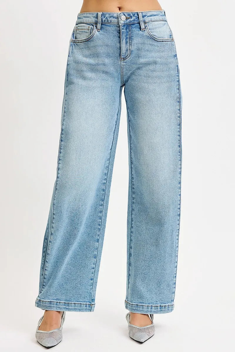 MEDIUM RISEN Mid Rise Wide Barrel Transferable Leg Snap Jeans | Jeans Daverri Fashions