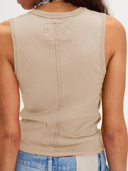Solid V-Neck Tank - DAVERRI FASHIONS