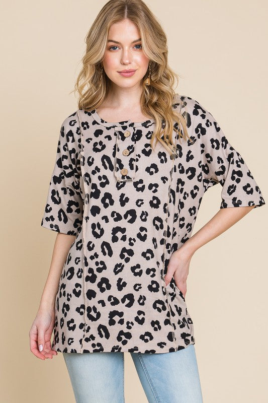 BOMBOM Button Detail Exposed Seam Leopard Half Sleeve Top Leopard