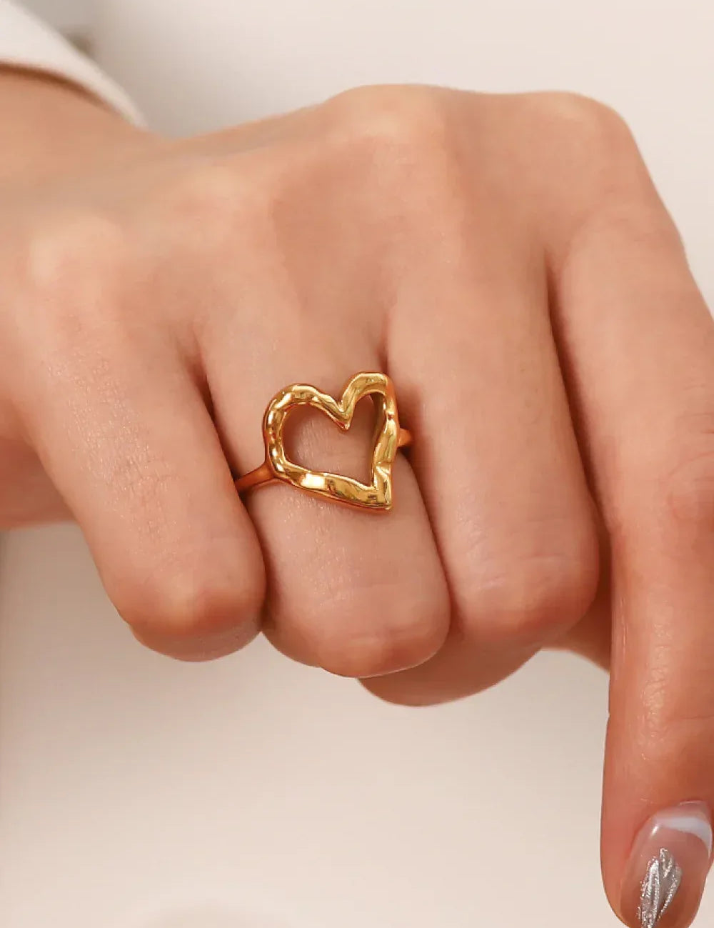 18K Gold Plated Heart-Shaped Ring - DAVERRI FASHIONS