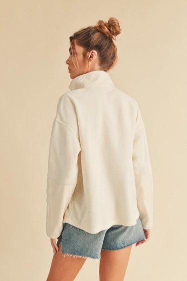 Aemi+Co White Half Snap Lightweight Pullover Tops