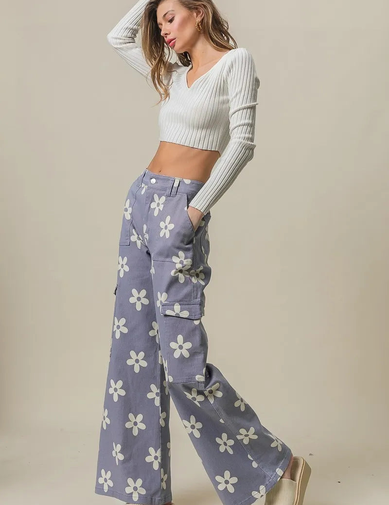 BiBi Flower Printed Side Pocket Wide Pants | Daverri Fashions