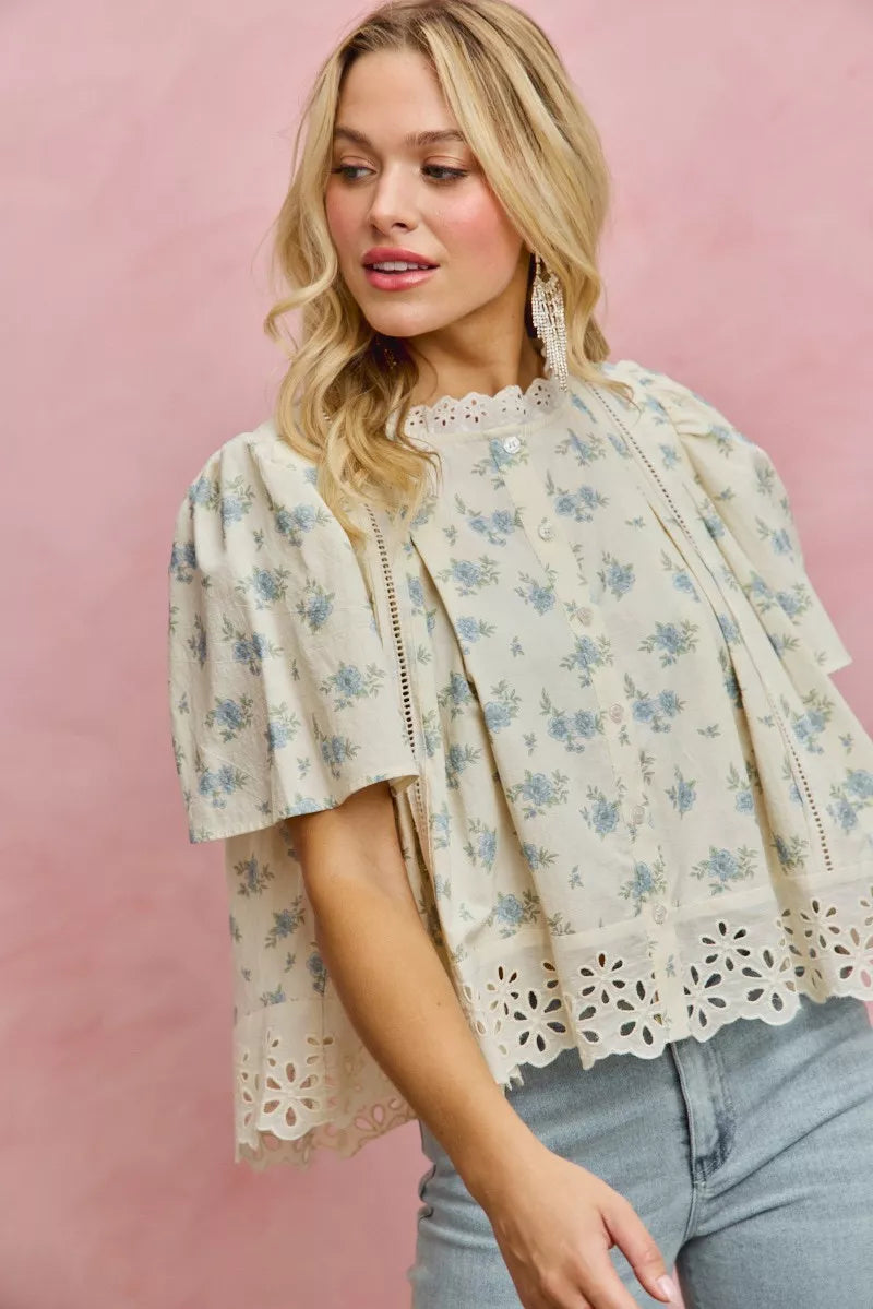 SO ME floral print lace trim flutter sleeve blouse in off-white