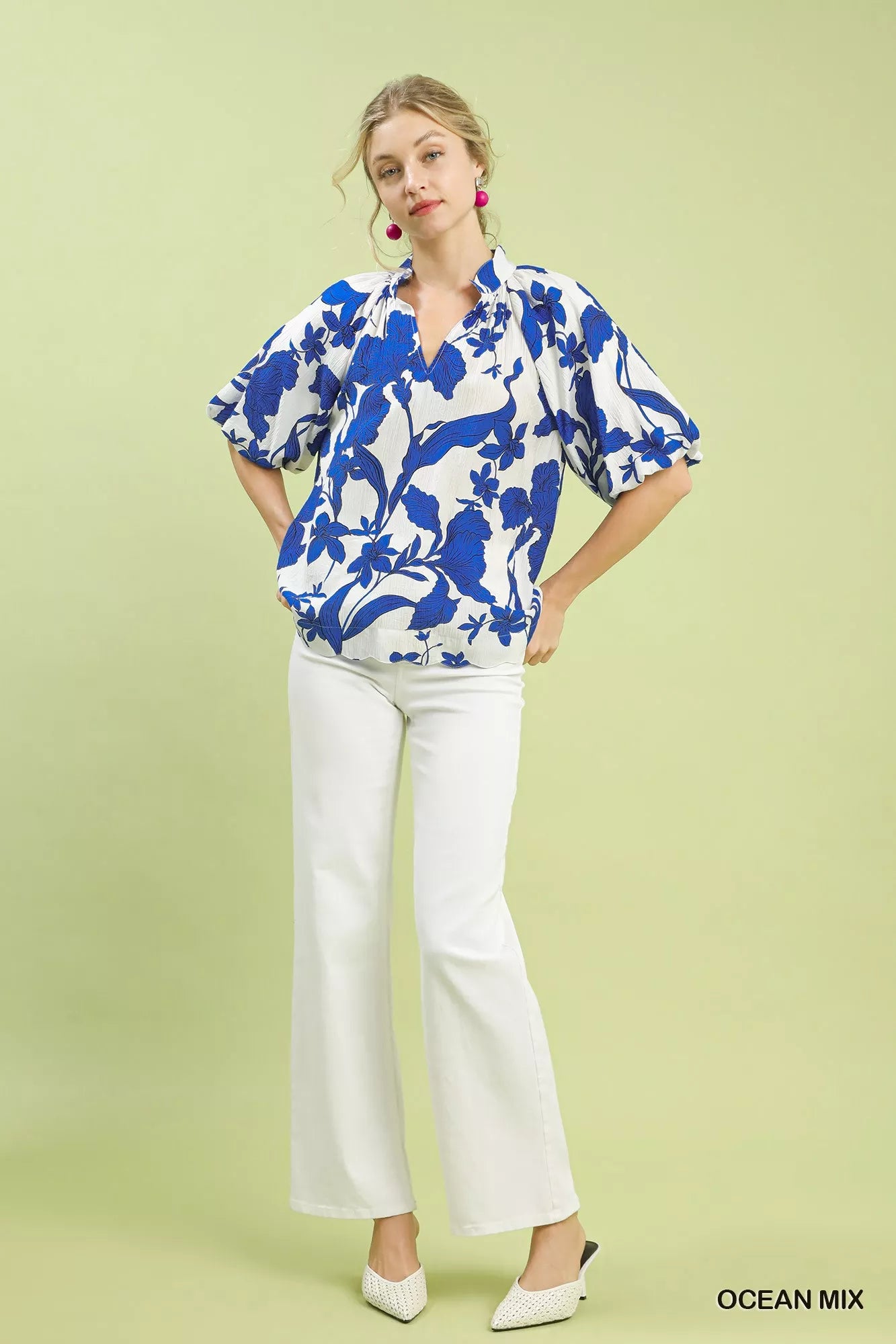 Umgee Floral Print Puff Sleeve Blouse with Scallop Hem | Blouses Daverri Fashions