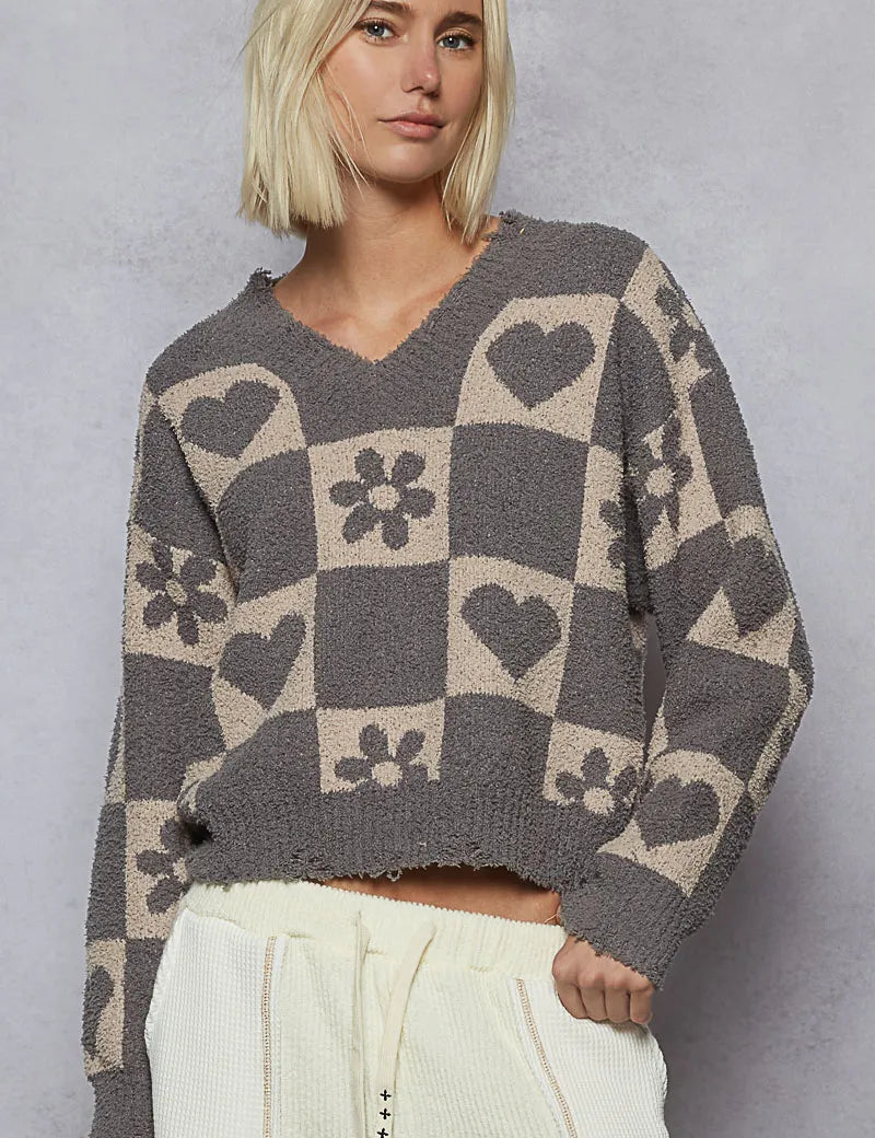 GHOST GREY BEIGE POL V-Neck Heart Pattern Checkered Sweater | Daverri Fashions